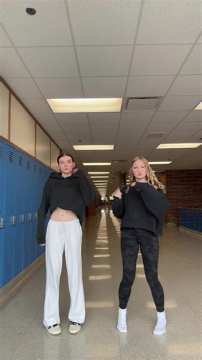 Dancing again🫩#fypシ゚viral #blowup #zxycbaa #zxycba #dance @peighton_g | dancing