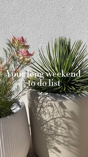 2.2K views | Woohoo to a long weekend! Whether you have 5 minutes or 3 blissful days, here’s what your garden will love right now. | Flower Power | Facebook