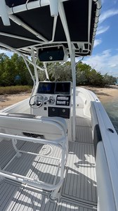 16K views · 259 reactions | Check out this sweet 2000 HydraSports 30’ Limited available and ready for its next owner! Listing is up on CenterConsolesOnly.net. DM for the direct link. - Asking $80k. Bring offers. - #CenterConsolesOnly #HydraSports | Center Consoles Only | Facebook