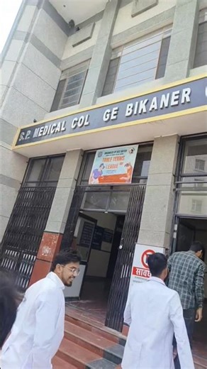 SPMC MBBS FINAL YEAR LAST LECTURE CLASS !! LAST PROXY #collegelife #college #spmc #mbbs