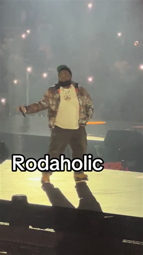 Experience Rod Wave's Powerful Concert Moments