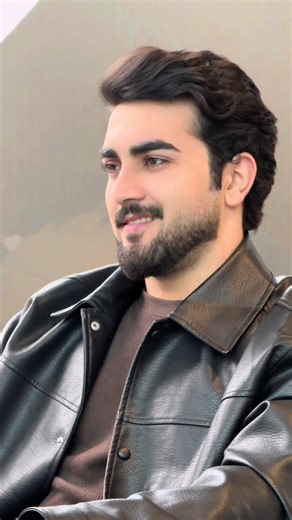 Snapchat's Features Explained in Instagram Highlights