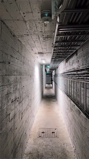 where is the stage | Mike Dawes