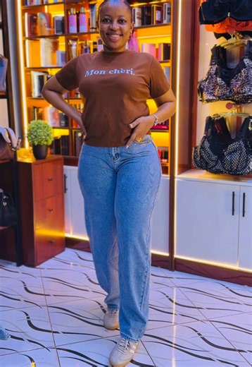 Jeans for Women Sizes 25–34: Brands, Styles & Tips