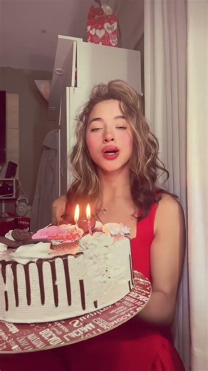 Feliz cumpleaños para mi 🕊️❤️🥹🫐gracias moritas a los que se conectaron 💕 ese audio es de mi p...