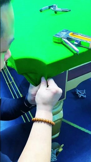 Master Fits New Snooker Baize Precisely 🎱