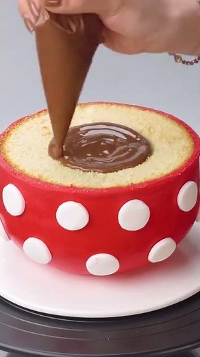 Amazing A Cup of Cappuccino Cafe Cake Decorating Idea