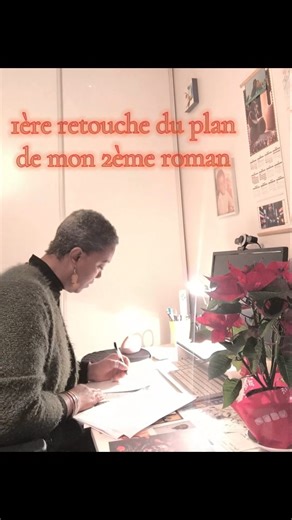 Ca Bmd on Instagram: "« Mode architecte activé » 🏗️ En pleine relecture du plan de mon 2ème roman Ça avance ! 📖✨ ​#ecriture #premierroman #viedecrivain #planification #booktokfrance autrice"