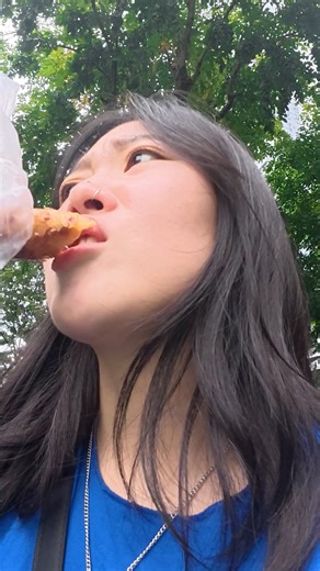 329K views · 11K reactions | It’s in BGC #filipinofood #filipinodessert #turon | Seohee.travel | Facebook