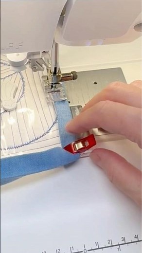 Turning a Double-Fold Binding Corner on a Zipper Pouch