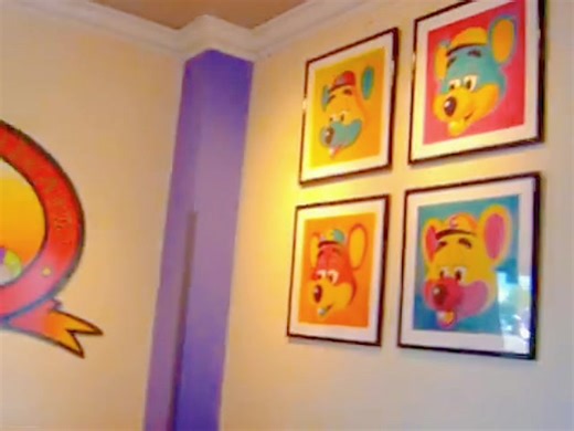 Reliving the Chuck E. Cheese Experience of the 2000s