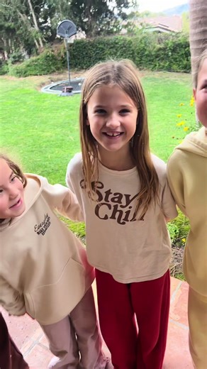 Vivian Bush Collins (@fififohfum)’s video of alarm clock