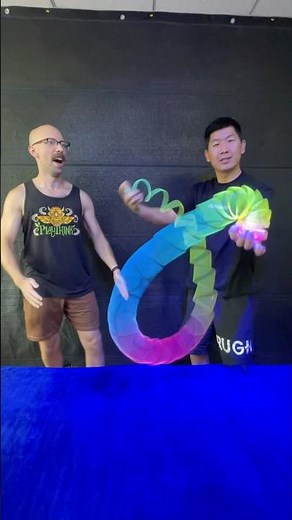 I got slinked by a Chinese slinky master #slinkytricks