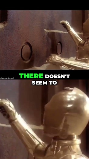 C-3PO & R2-D2 Find a Mysterious Giant Gate! #shorts