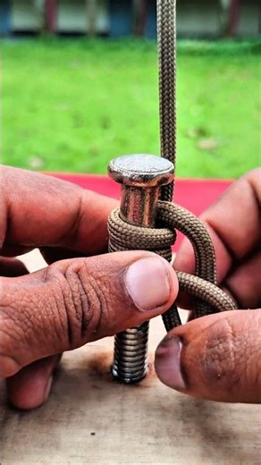 Learn the Clove Hitch in 30 Seconds! 🔥