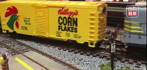 做的非常真实的铁路模型 就连铁轨的颜色都和真的一样