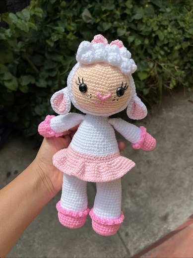 Explore the Adorable World of Lambie Toys