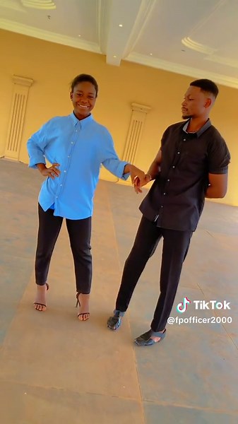 Couple Ramp Walk Poses: Modeling Tips for Catwalk