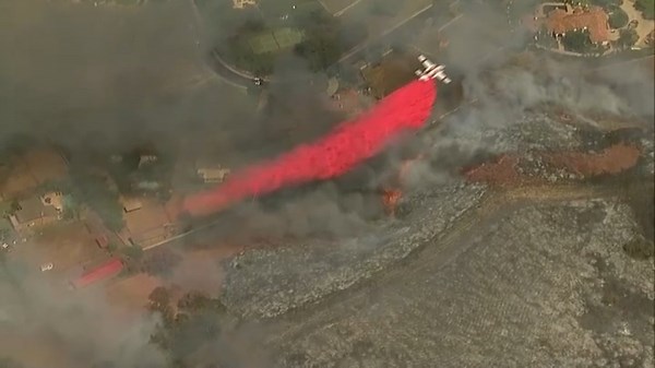 Evacuations lifted in Fallbrook after fast-moving brush fire burns 21 acres