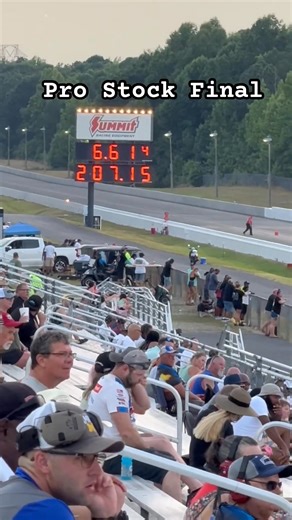 Pro STOCK Doesn’t Get Much Closer Than This!-001 #problemsolving #budgeting #classroomactivity #familyfeud #creativity #namelist #prizes #classroomfun | Chey Rosalind | Facebook