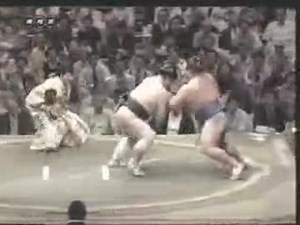 千代大海の突っ張りﾜﾛﾀ （vs出島）