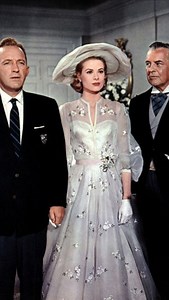 How do you like my Grace Kelly look from “High Society”? 🤍 Because I’m THRILLED! And I’m so happy I’ve found my style and can do my best in bringing this style back to life! ✨ And don’t forget, you can get my hats from @rosecherie.paris, link in bio 😉 #gracekelly #1950sdress #1950shat #vintageglam #1950 #parismood #frenchchic #vintagehair #1950sstyle #1950sfashion #retrohair #50sstyle #parisianstyle #mrsmaisel #vintageblogger #vintagemakeup #fifties #fiftiesstyle #parisianlifestyle #parisianvi