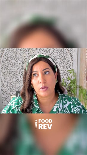 Did you know that a whole foods, plant-based diet can be a powerful ally in reversing metabolic dysfunction? In this clip, Ocean talks with Dr. Monisha Bhanote about the science behind how food choices impact blood sugar, inflammation, and long-term health. 🍎 Your plate could be your most effective tool for prevention and healing. 🎥 We all have the power to influence our metabolic health. What’s been the biggest game changer for you? Dr. Monisha Bhanote, MD - Wellkulå Institute #PlantBasedHeal