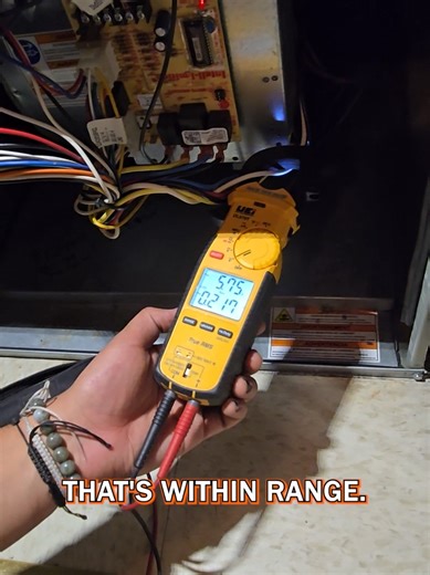 We always make sure your furnace motors are running correctly to avoid unexpected breakdowns 😁⚡️ #hvac #heating #EnergyEfficiency #preventivecare #happyfriday #maintenance #motor #amp