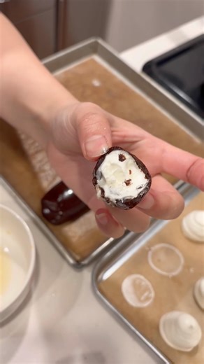 マシュマロ×生クリームでお菓子作ってみた結果…カチカチスイーツができた#マシュマロ #簡単お菓子レシピ #お菓子失敗 #asmr #まいおか研