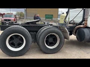 1984 Mack R686ST Truck