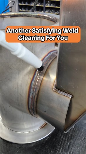 🤩 Another day, another weld brought back to life. The FURY handles the heavy lifting, cutting through heat tint fast and clean every time. 📩 Want to see it in action? Send us a message for a free demo! #weldcleaning #welding #metalworking #stainlesssteel #weldingdemo #satisfyingwelds | Cougartron