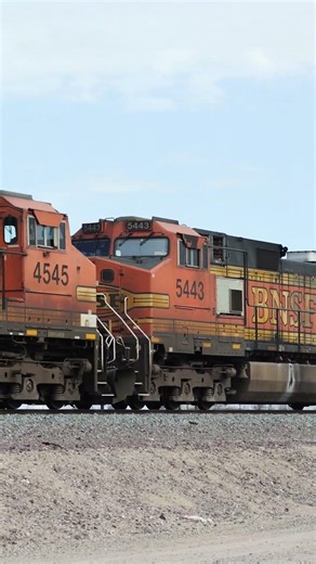 BNSF Intermodal Monster Train Through High Desert Daggett #trains #railfanning