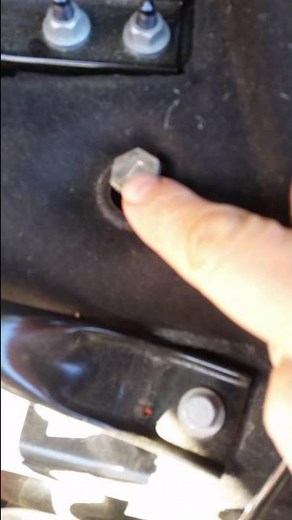 Audi Q5 (2012) under-hood battery terminal location
