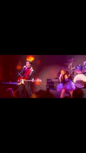 It was hard for me to make this top 5 — I’m so indecisive. And honestly, I’m still not even sure about my ranking. 😭 #fyp #julieandthephantoms #netflix #musique #top5