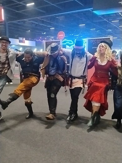 Arthur Morgan Cosplay and Dance Moments