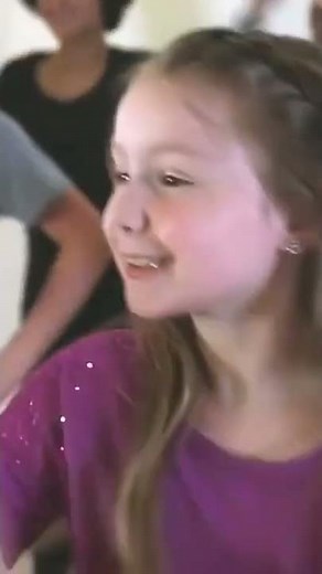 #Shorts - A Turkey Dance, Fun Thanksgiving Song by The Learning Station