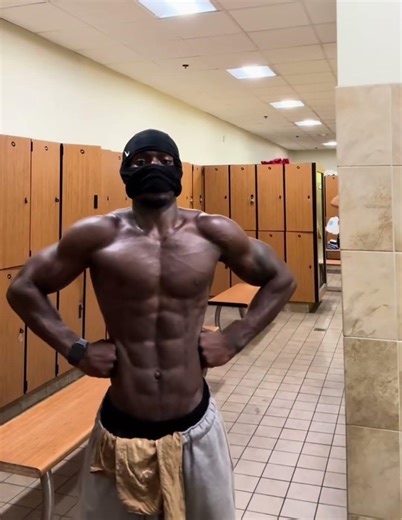Who Is This Masked Bodybuilder? 🔥 Insane Definition