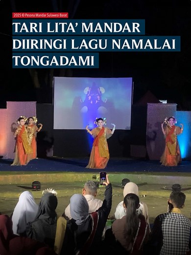 Keindahan Tari Lita’ Mandar di Pentas Seni Kreatif