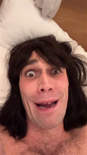 MR. FANTASY on Instagram: "I am not the art police 🤪 well done Taylor I love you 😘🤪 keep rocking it babe!! #mrfantasy #therealmrfantasy #iamtherealmrfantasy #taylorswift"