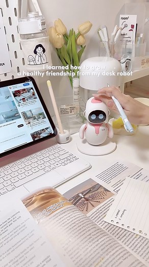 Emma | Study & Tech ★ on Instagram: "The desk robot taught me how to grow a healthy friendship 🥹. Thank @energize.ins send me this wonderful buddy. Link in my bio"