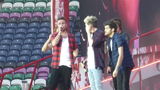 One Direction's Powerful Performance of 'Happily' in 2014