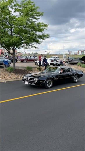 1977 Pontiac Firebird Trans Am 🦅#classiccars #musclecar #automotive