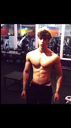 Transformación de David Laid a los 17 años