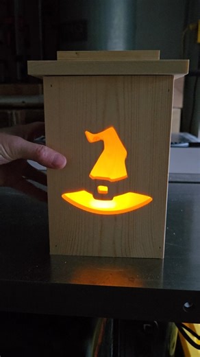 Marie | DIY Montreal on Instagram: "Make your own wooden Jack-o-lanterns this Halloween 🎃 Router templates and builds plans are available 👉🏻 just click the link in bio for details. #jackolantern #Halloween #halloweenlantern #woodlantern #routertemplates"