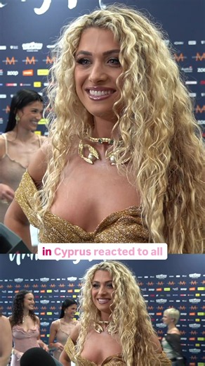 🇨🇾 Her Eurovision run won the “JALLA!” singer fans all over the world. And that includes members of her own family — including her Mom’s 50 first cousins in Cyprus! We need the pics from that meet-and-greet asap. ✂️ @William Lee Adams #eurovisionsongcontest #eurovision2026 #Antigoni #cyprus #cypriotlife
