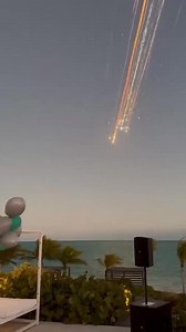 A meteor shower-like spectacle unfolded on Jan 16 as #SpaceX’s #Starship #rocket launched for its seventh test flight. Moments after takeoff, the second-stage vehicle lost contact with ground control. #Elon_Musk | Shanghai Daily 上海日报