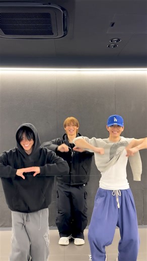 JO1 on Instagram: "ハッピージャムジャム最高踊ろうよ🤙 #JO1 #ハッピージャムジャム #與那城奨 SHO #河野純喜 JUNKI #佐藤景瑚 KEIGO"