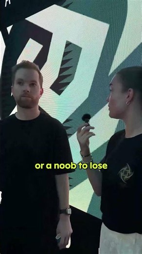 My video froze smh 👁️👄👁️
