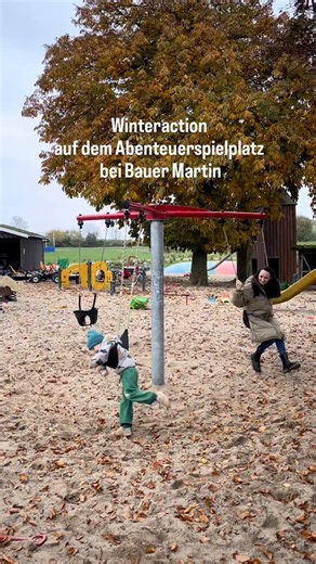 Bauer Martin 👨🏼‍🌾 on Instagram: "Egal zu welcher Jahreszeit - auch im kühlen Winter - haben Groß und Klein gemeinsam eine Menge Spaß auf dem Abenteuerspielplatz auf dem Bauernhof von Bauer Martin! 👨‍🌾🤩 Ob Rutschen, Schaukeln, Hüpfen, Klettern, Cruisen und einiges mehr: Langeweile gibts auf keinen Fall! 🥳 Was lieben eure Kids auf dem Spielplatz und welches Spielgerät fehlt noch bei Bauer Martin auf dem Abenteuerspielplatz?! 🤔"