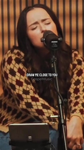 Worship Music: Draw Me Close To You